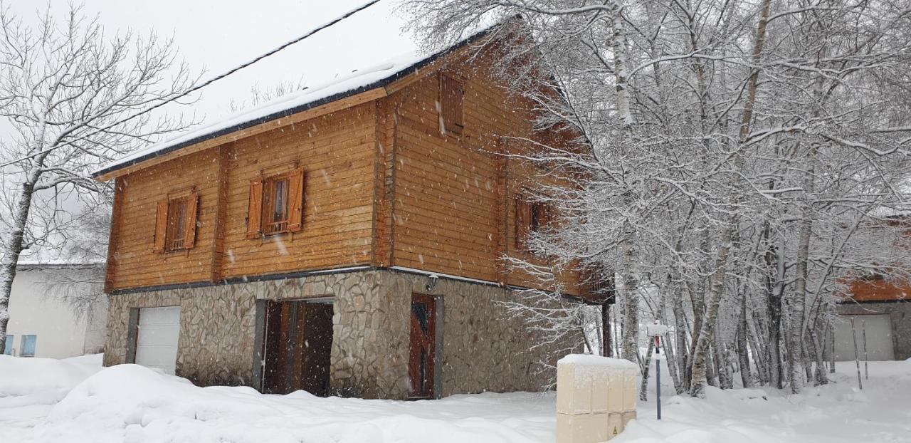 Chalet Bois Au Milieu Des Pyrenees LʼHospitalet-près-lʼAndorre Екстериор снимка